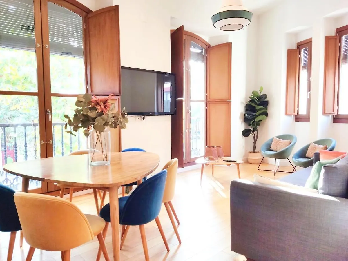 Homeyseville-Luxury Apartment Arenal 6 Pax, Parking Optional 0*, Seville