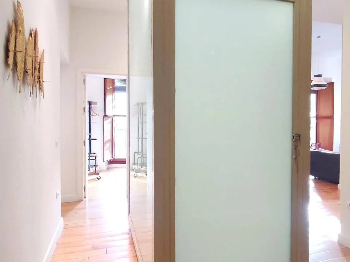 Homeyseville-Luxury Apartment Arenal 6 Pax, Parking Optional